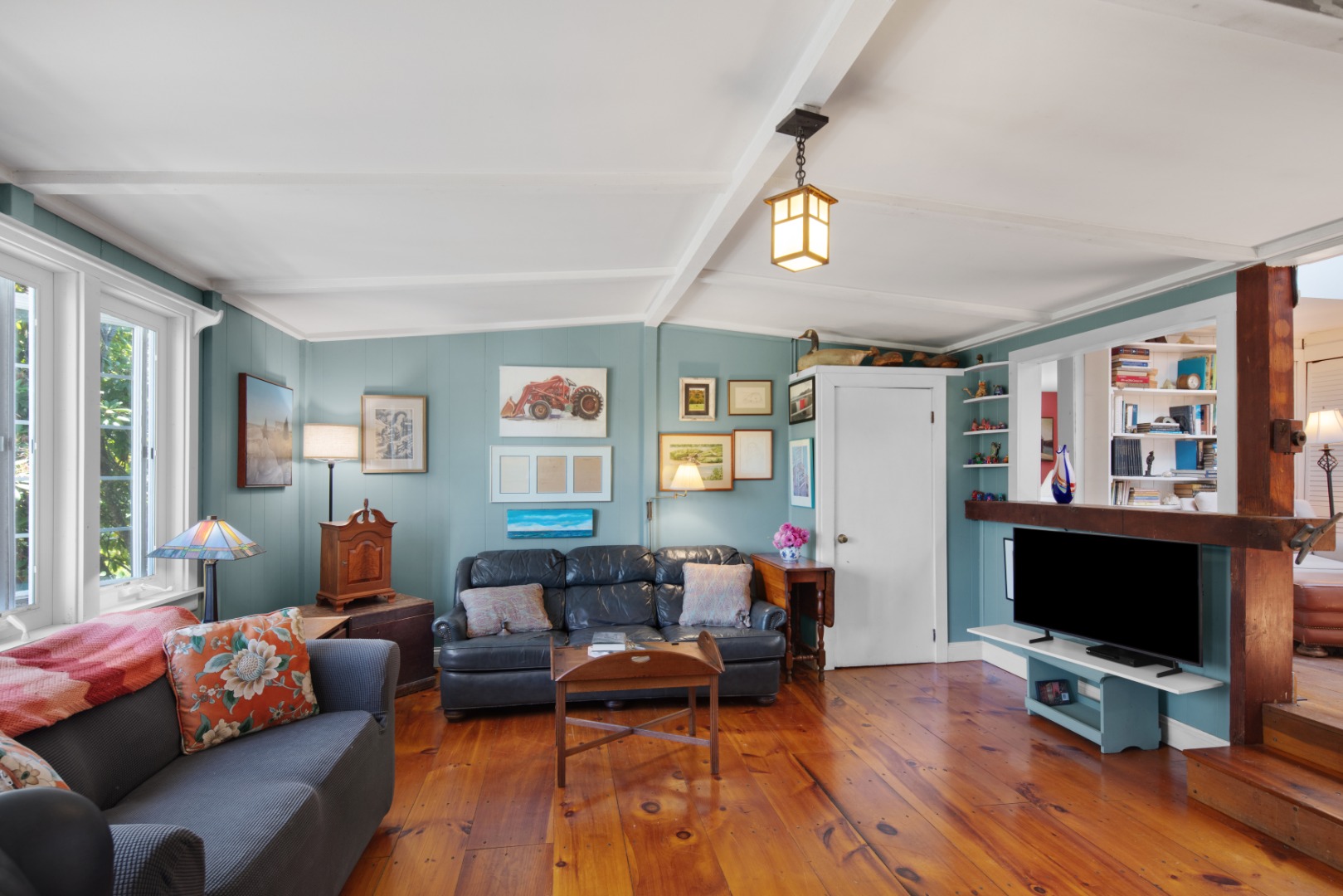 8 Rumpus Ridge Road Chilmark, MA 02535 - Photo 5 of 27