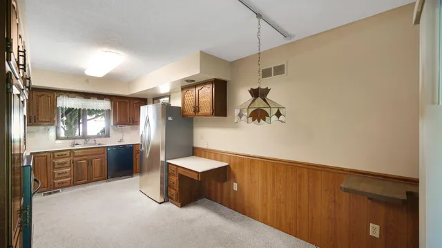 $400,500 | 114 East Jersey Street, Hanna, IN 46340