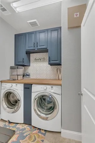 $585,000 | 1920 Crescent Street, Fort Worth, TX 76008