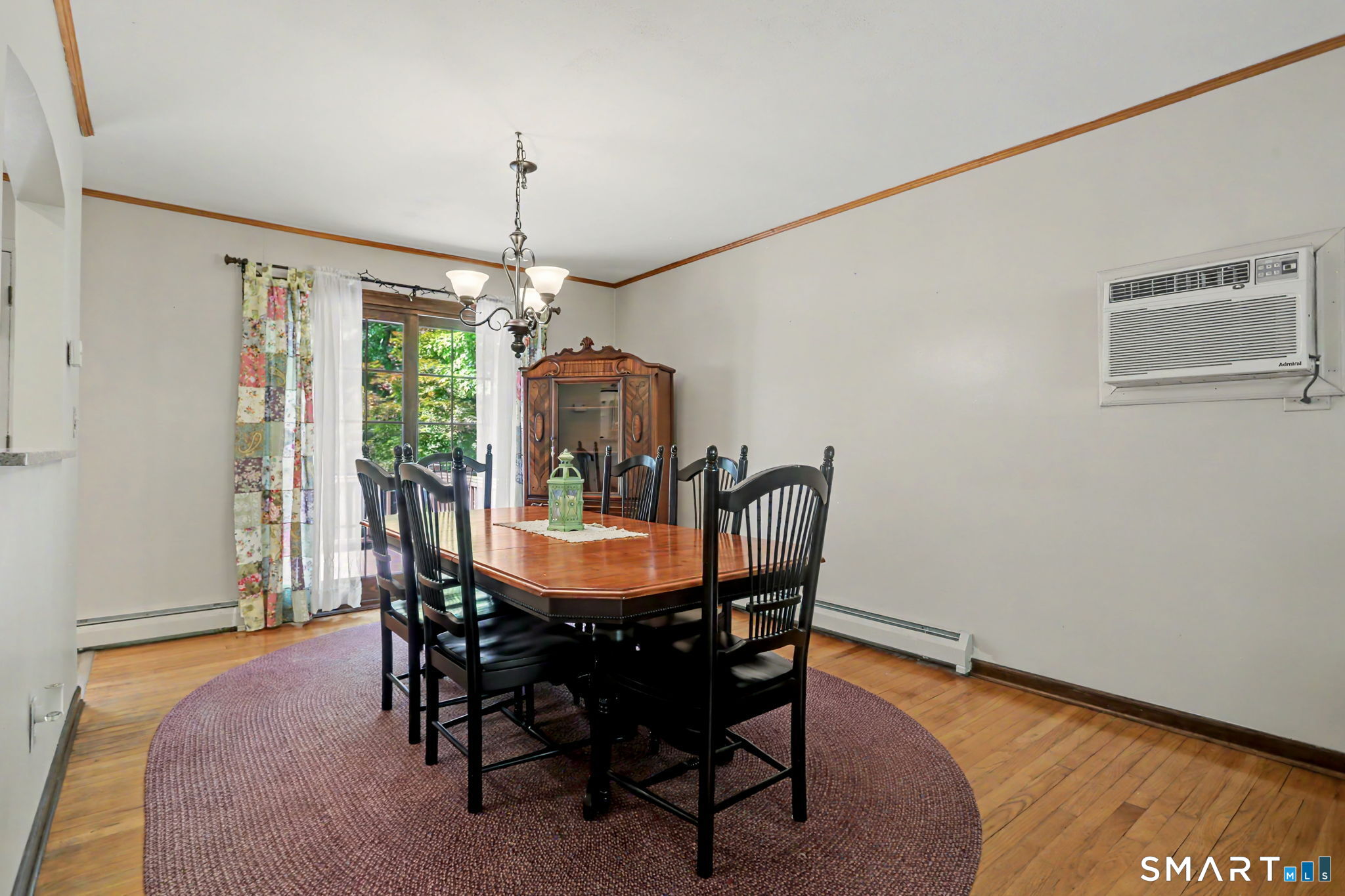 2010 Old Town Road Trumbull, CT 06611 - Photo 14 of 35 Dining Area w Slider to Deck