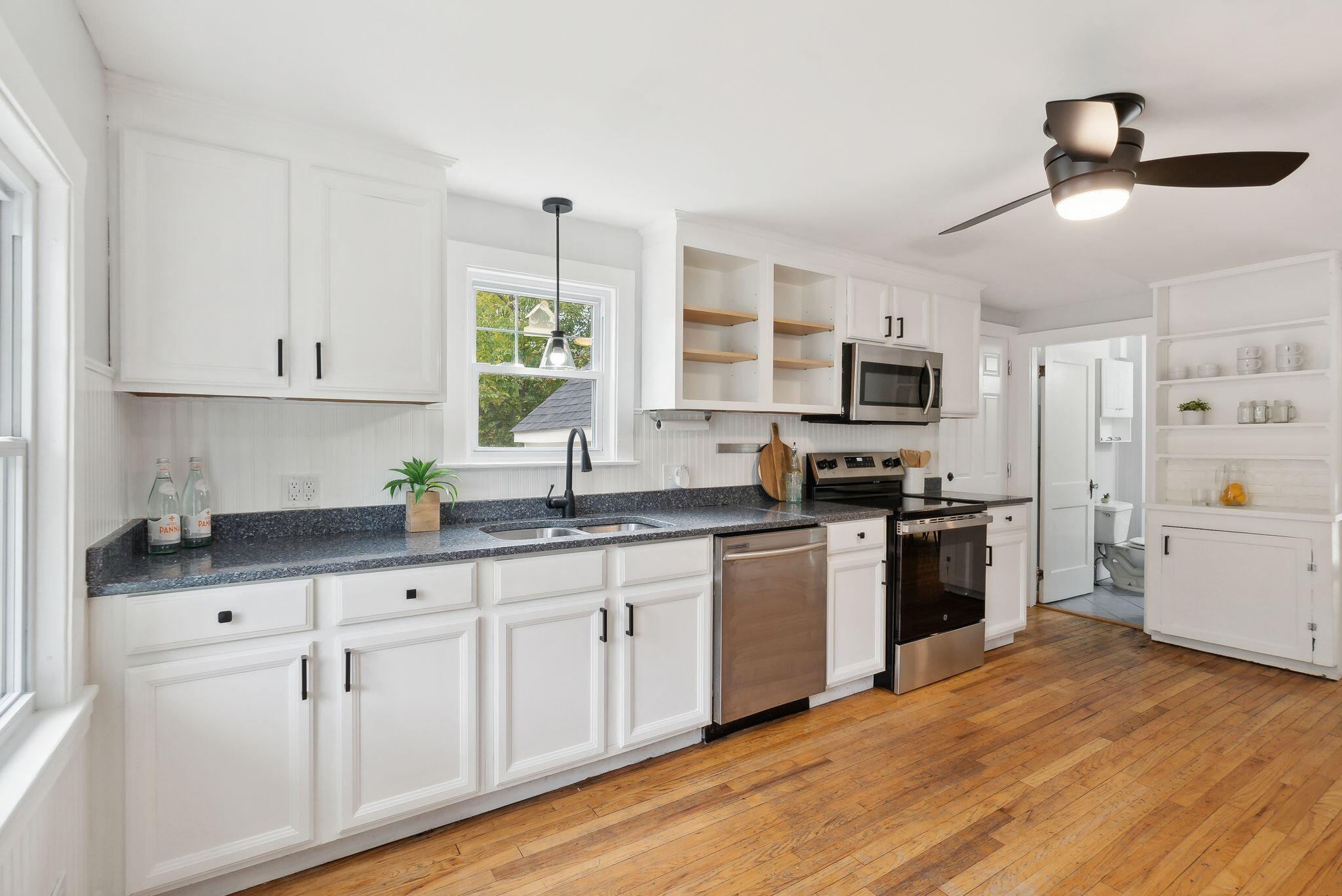 446 Ray Street Portland, ME 04103 - Photo 10 of 39 11_DSC01922