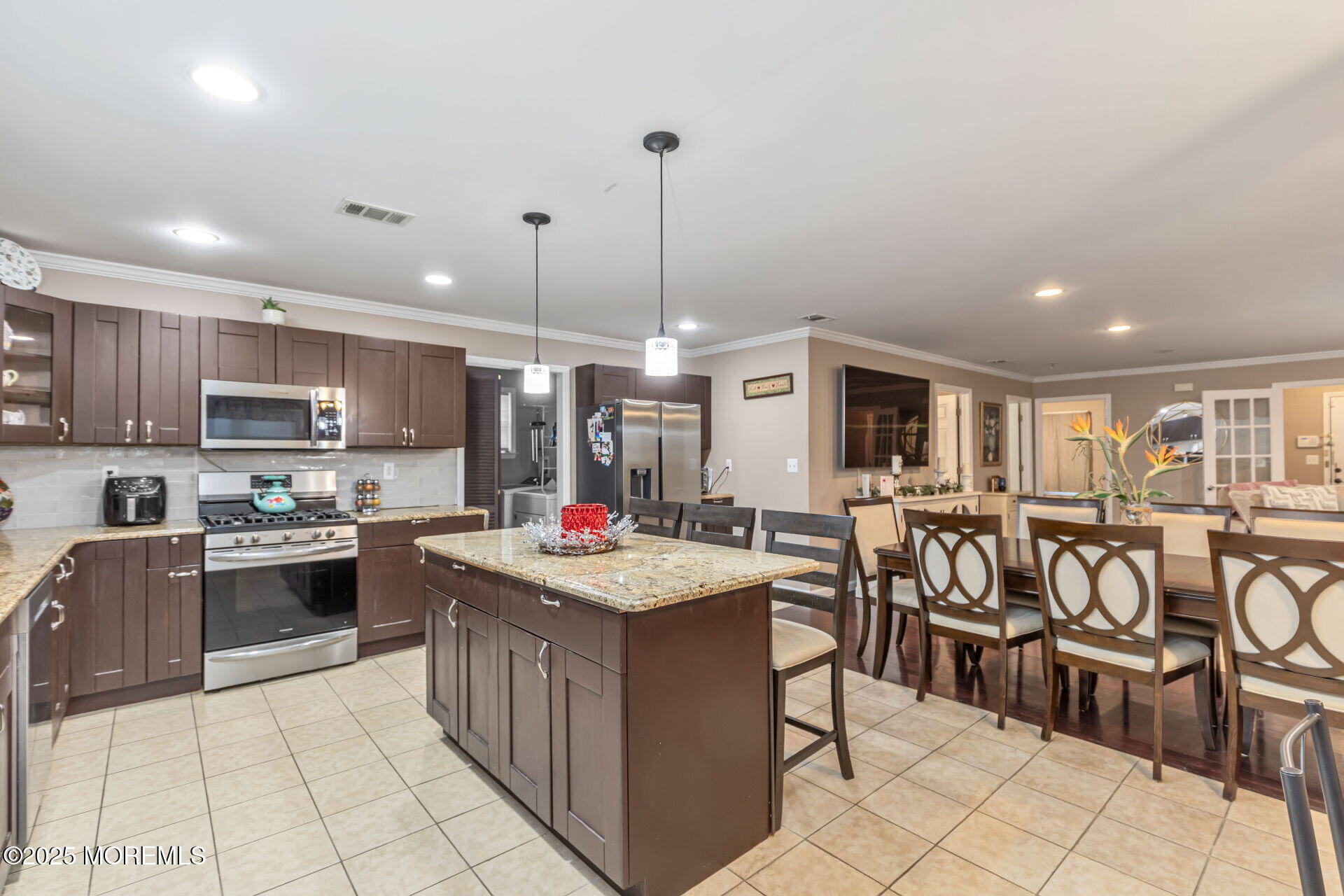 935 5th Street Plainfield, NJ 07063 - Photo 10 of 35 010-1920x1280-photo