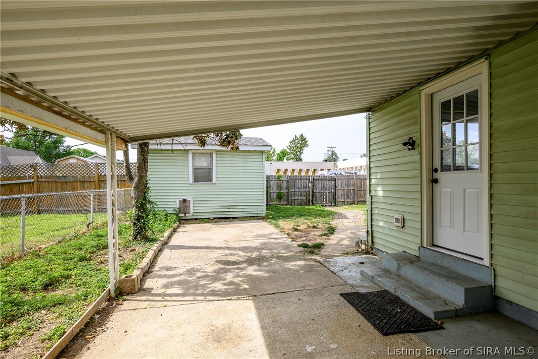 247 Clay Street New Albany, IN 47150 - Photo 31 of 37