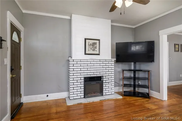 $240,000 | 247 Clay Street, New Albany, IN 47150