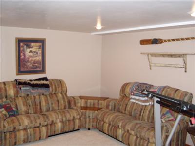 724 Middle Road Camanche, IA 52730 - Photo 7 of 8 Gallery Image 7