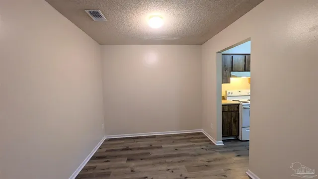 $950 | 6288 Hamilton Bridge Road, Unit 204, Milton, FL 32570