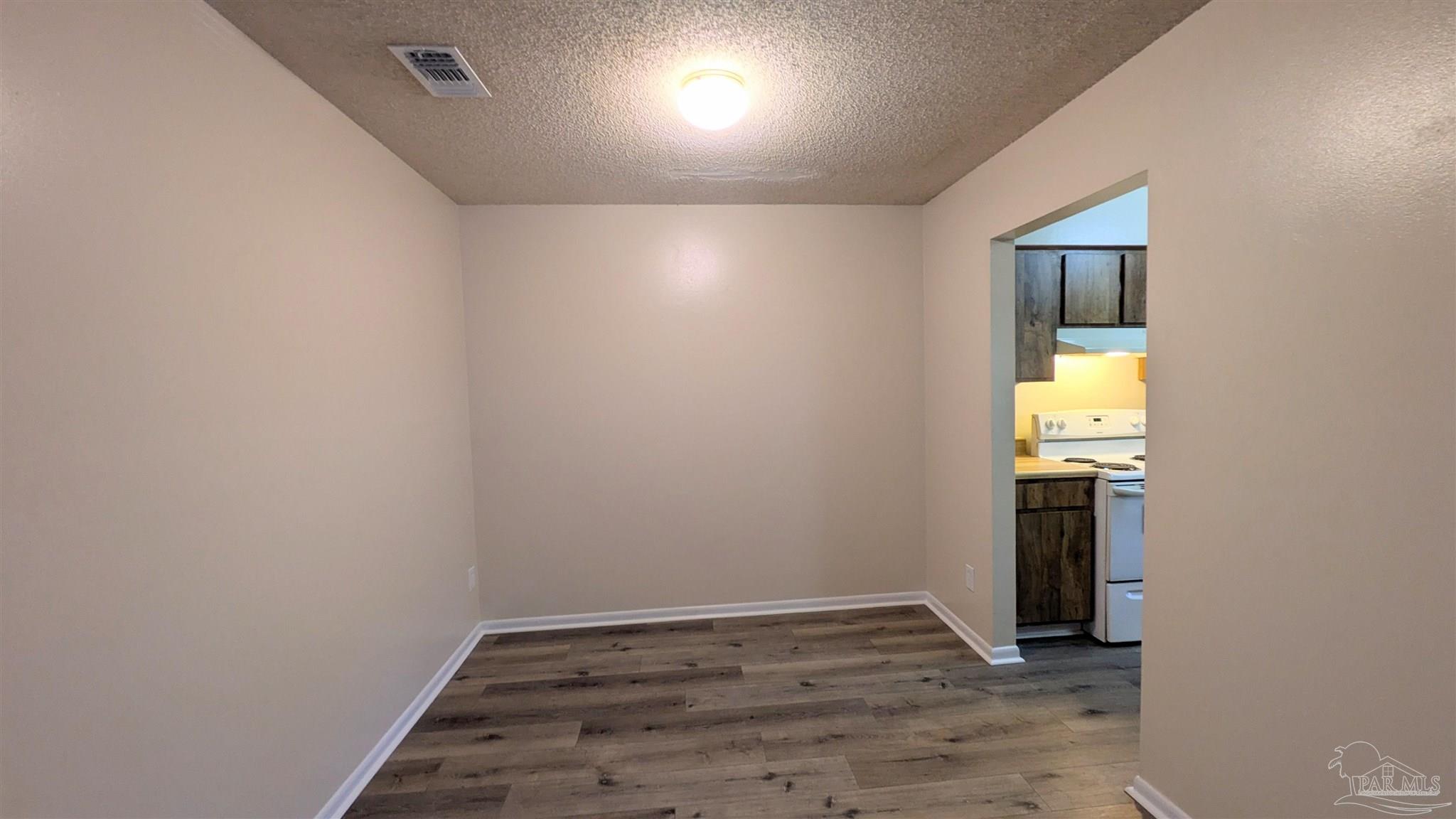 6288 Hamilton Bridge Road, Unit 204 Milton, FL 32570 - Photo 8 of 24