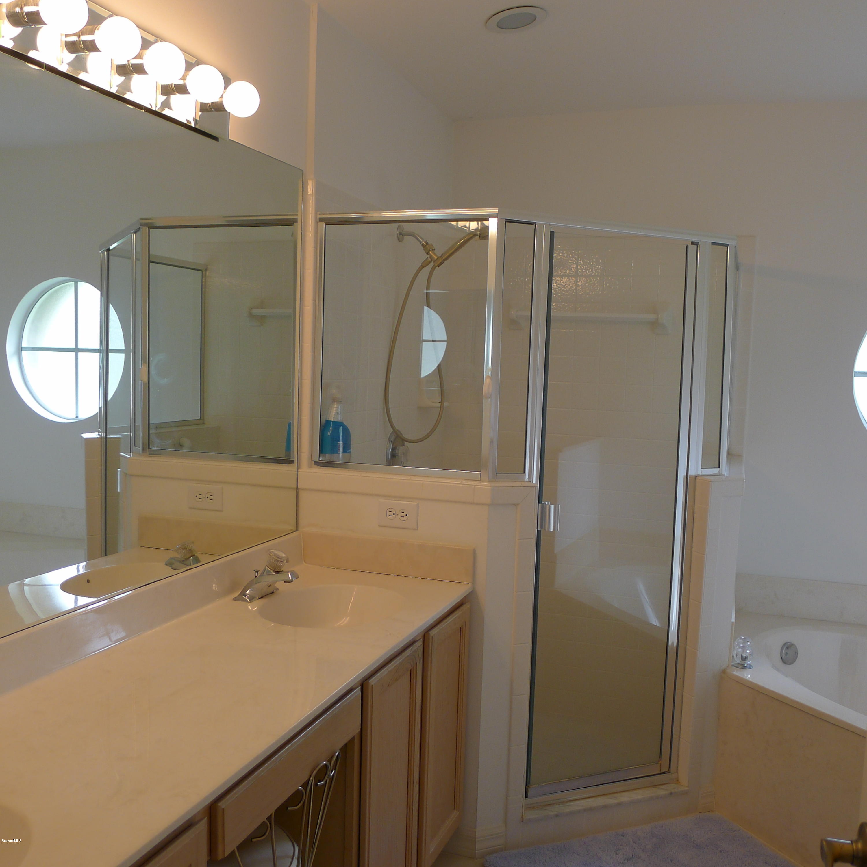 771 Seymour Road Northeast Palm Bay, FL 32905 - Photo 3 of 21 Master Bath