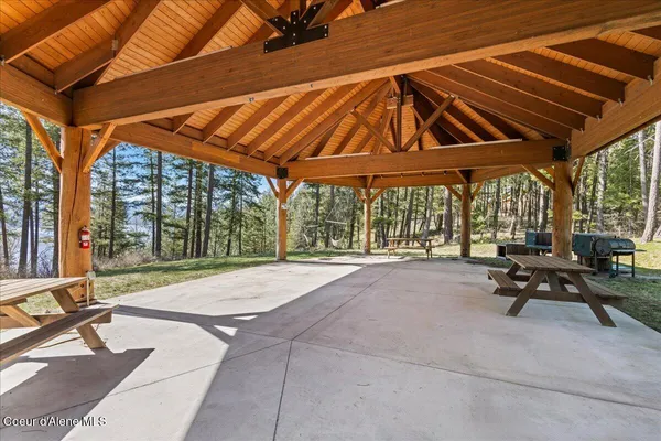 $2,100,000 | 8072 West Radmer Road, Rathdrum, ID 83858