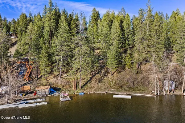 $2,100,000 | 8072 West Radmer Road, Rathdrum, ID 83858