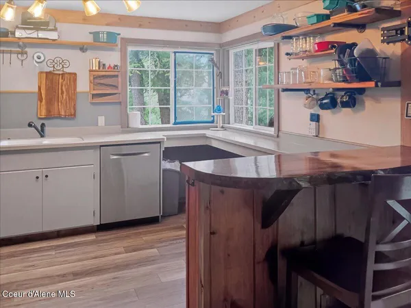 $2,100,000 | 8072 West Radmer Road, Rathdrum, ID 83858