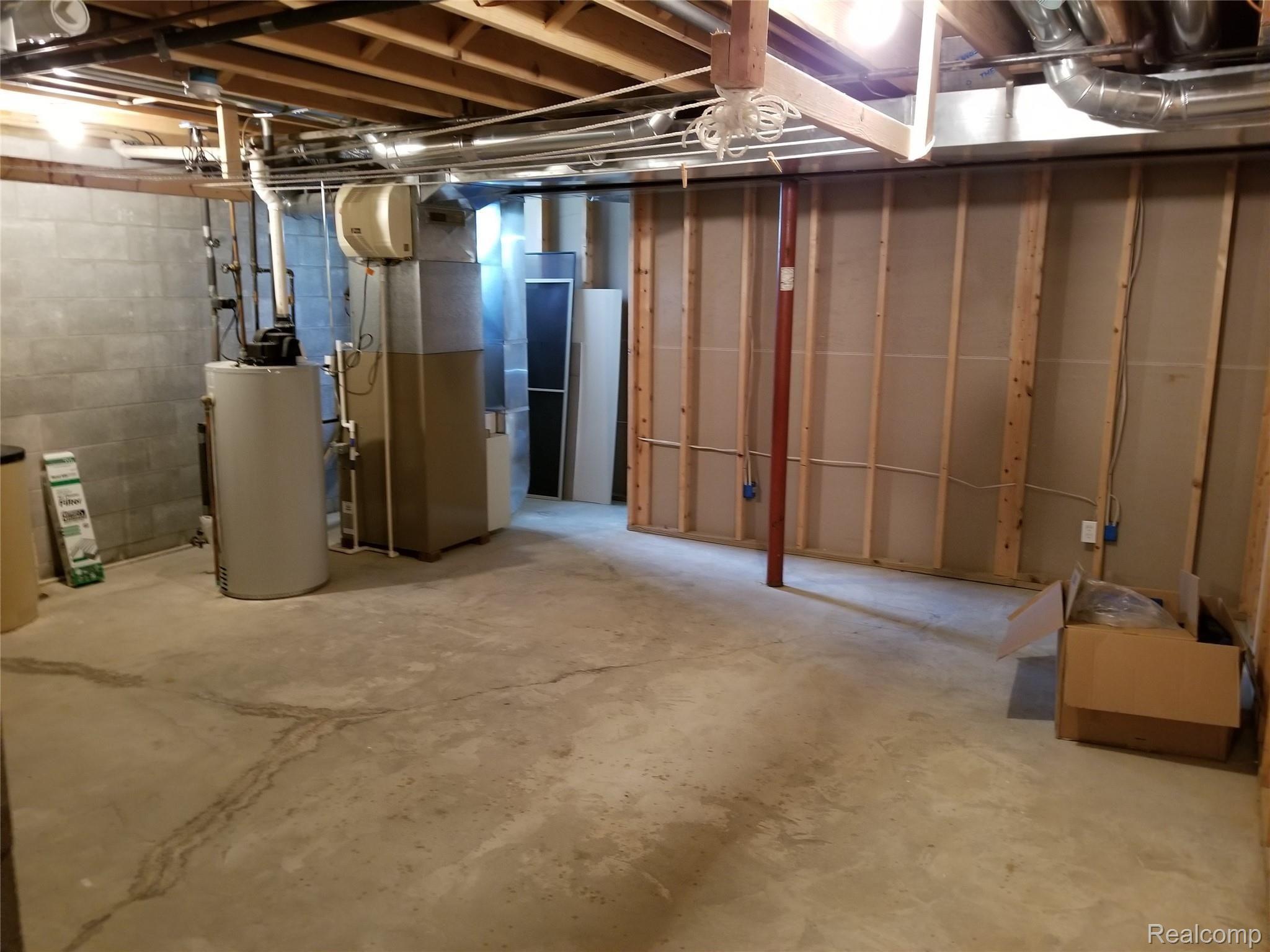 5865 Genesee Road Lapeer, MI 48446 - Photo 29 of 42 20190521_165838.jpg