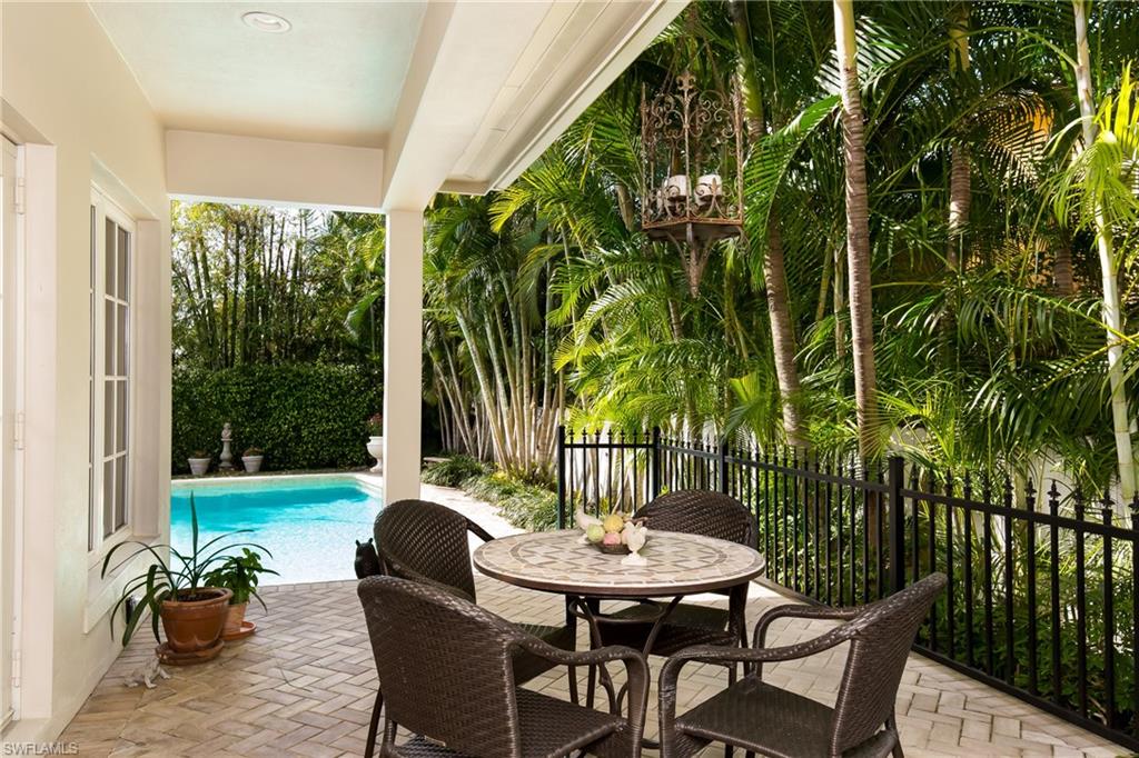 475 Putter Point Drive Naples, FL 34103 - Photo 16 of 23 Lanai