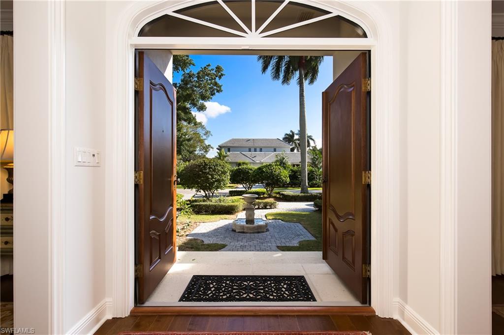 475 Putter Point Drive Naples, FL 34103 - Photo 2 of 23 Foyer