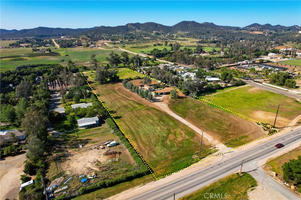 27355 Scott Road Menifee, CA 92584 - Photo 5 of 16 a view of a city