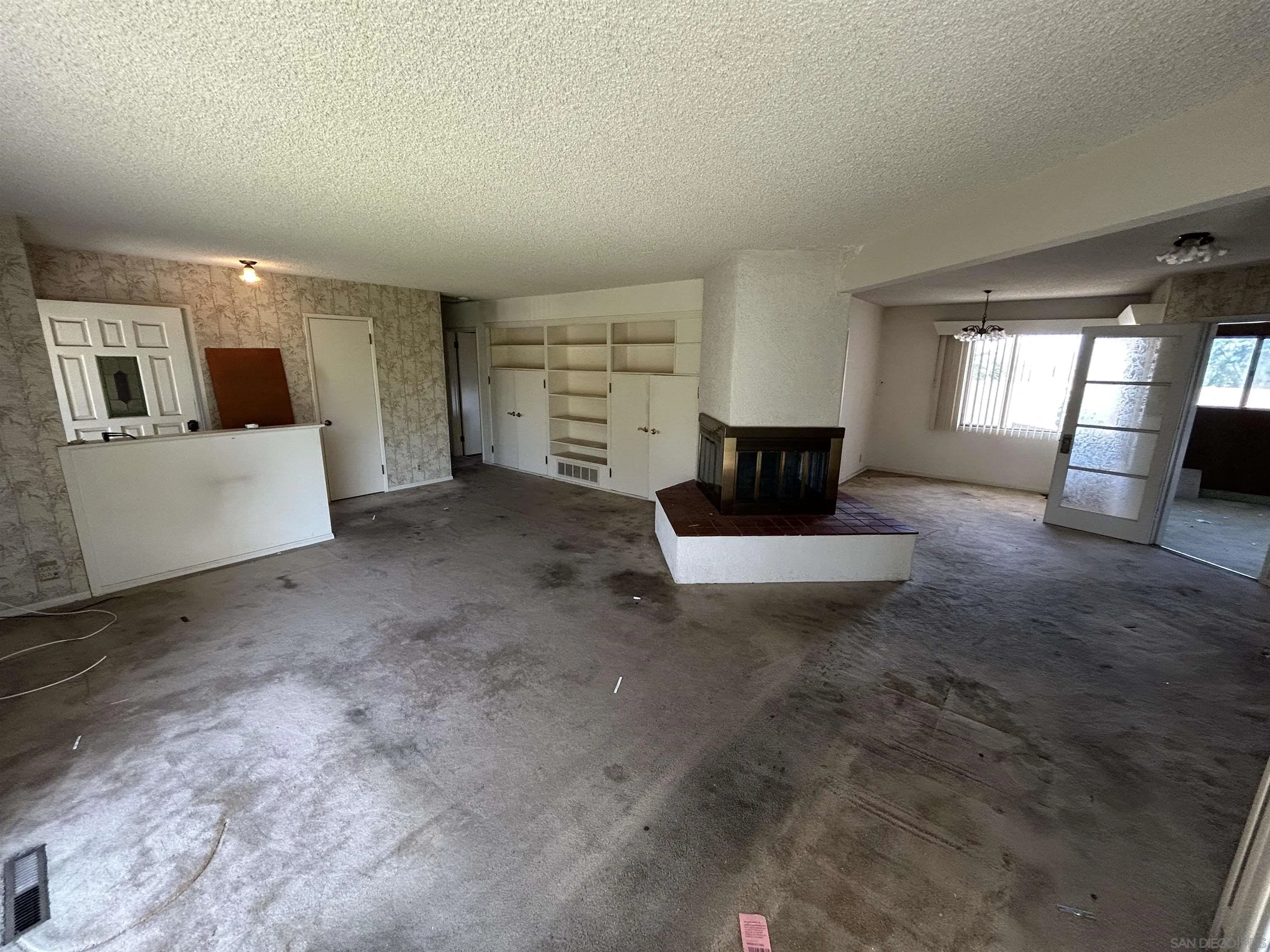 1333 El Rey Avenue El Cajon, CA 92021 - Photo 6 of 28 Gallery Image 6