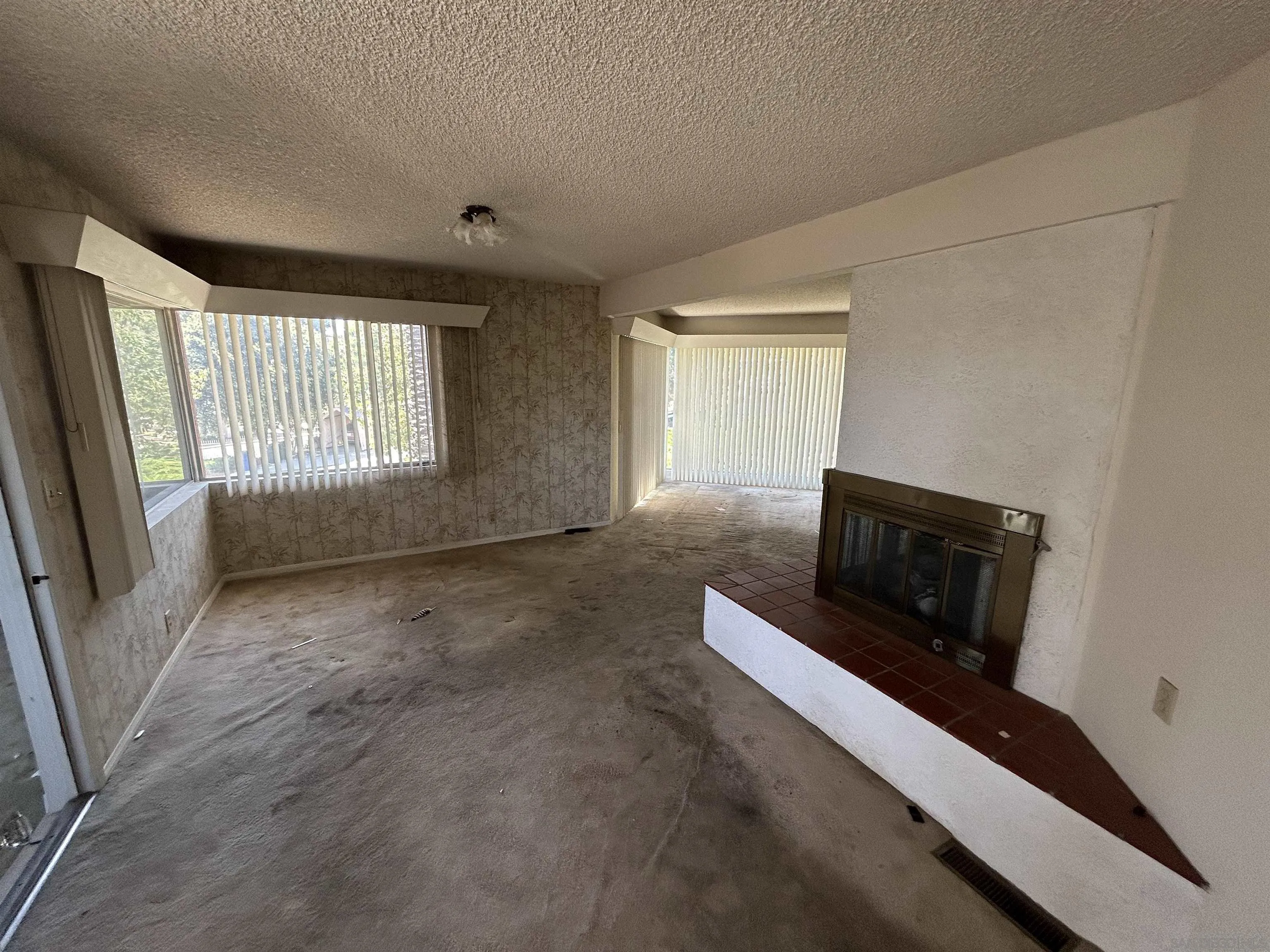 1333 El Rey Avenue El Cajon, CA 92021 - Photo 7 of 28 Gallery Image 7