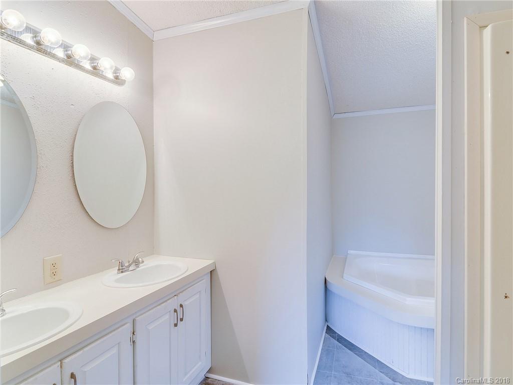 151 Loray Farm Road Dallas, NC 28034 - Photo 21 of 35