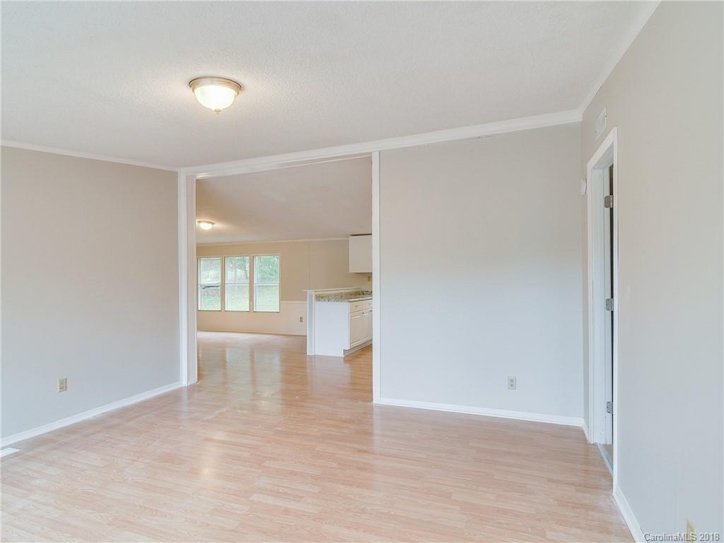 151 Loray Farm Road Dallas, NC 28034 - Photo 7 of 35