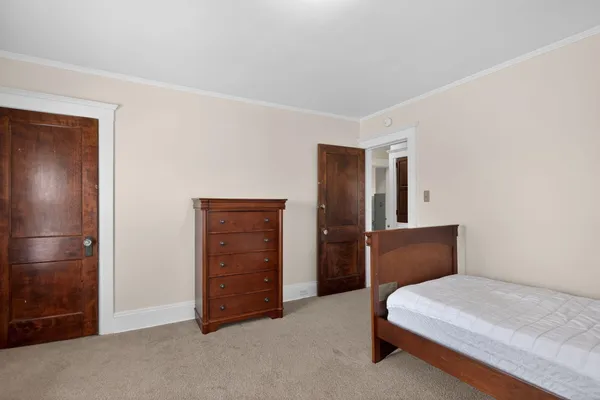 $229,000 | 302 Ellery Avenue, Jackson, MI 49201