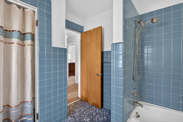 $229,000 | 302 Ellery Avenue, Jackson, MI 49201
