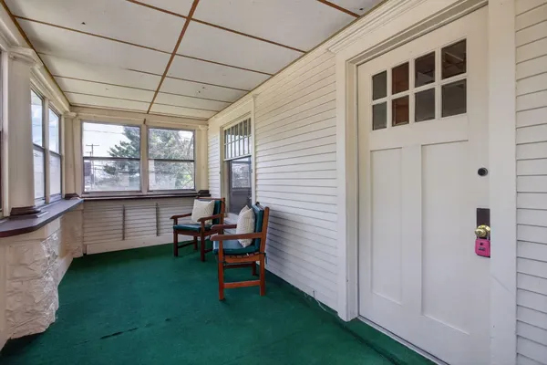 $229,000 | 302 Ellery Avenue, Jackson, MI 49201