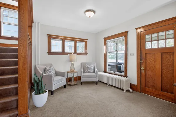 $229,000 | 302 Ellery Avenue, Jackson, MI 49201