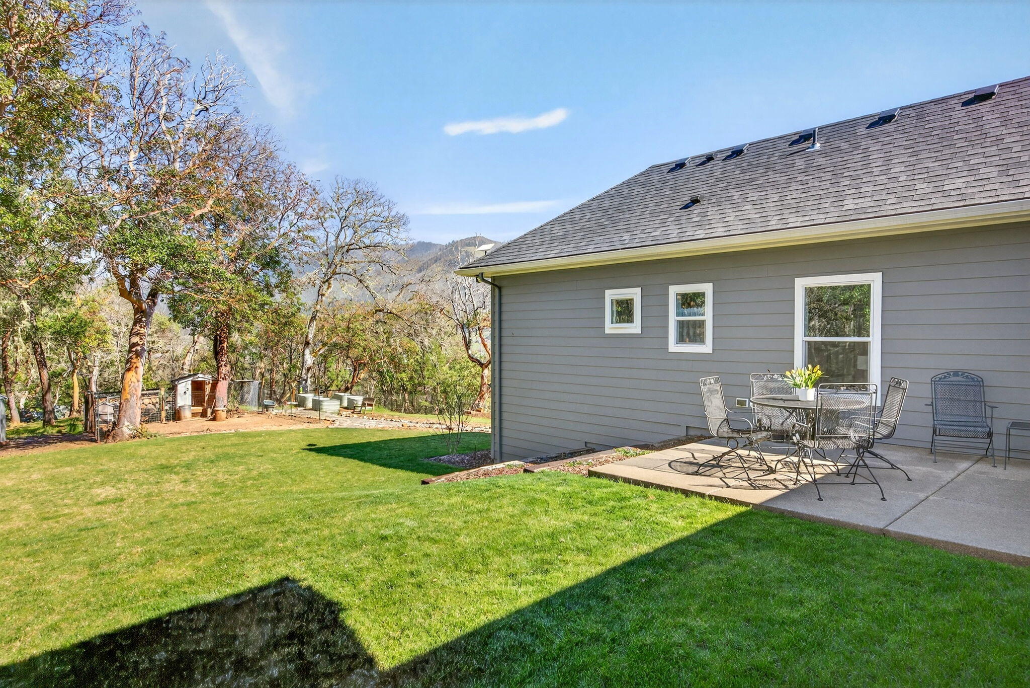 145 Lomas Road Jacksonville, OR 97530 - Photo 70 of 92