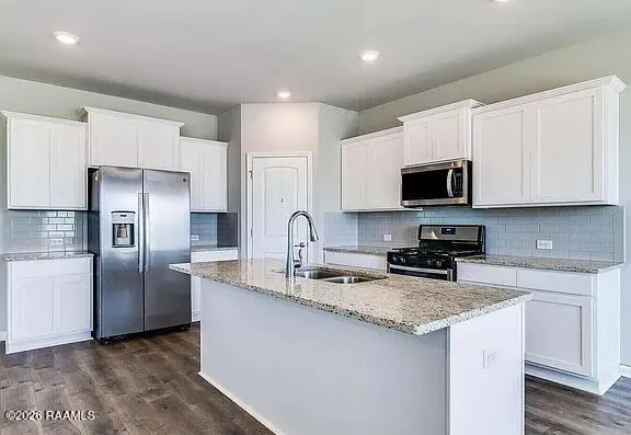 $2,100 | 115 Rue Chateau Royal, Youngsville, LA 70592