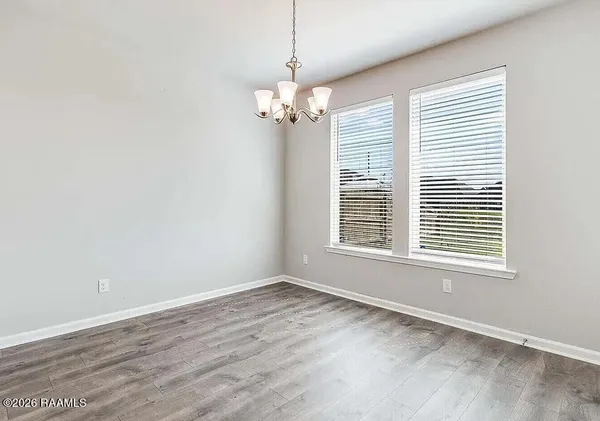 $2,100 | 115 Rue Chateau Royal, Youngsville, LA 70592