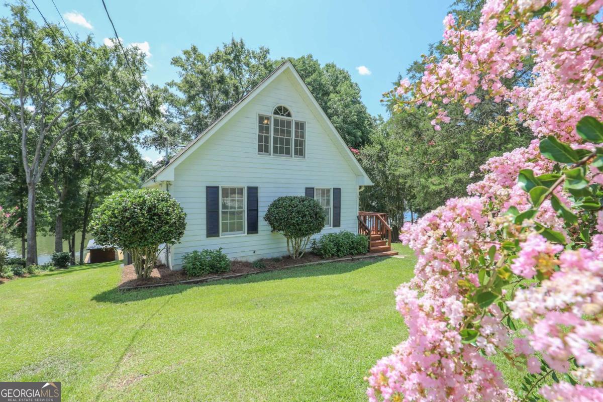 129 Southshore Road Eatonton, GA 31024 - Photo 2 of 48