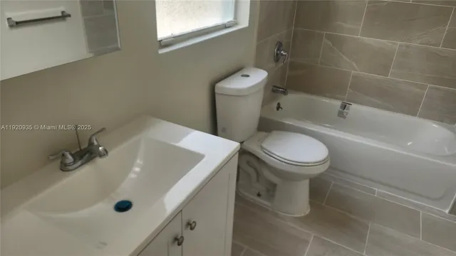 $3,200 | 829 Southwest 3rd Street, Miami, FL 33130