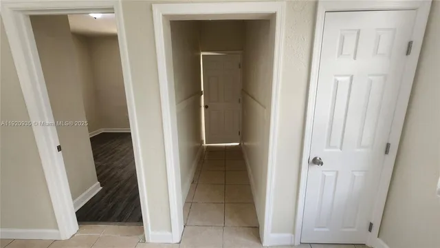 $3,200 | 829 Southwest 3rd Street, Miami, FL 33130