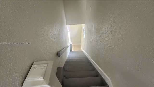 $3,200 | 829 Southwest 3rd Street, Miami, FL 33130