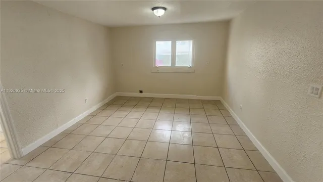 $3,200 | 829 Southwest 3rd Street, Miami, FL 33130