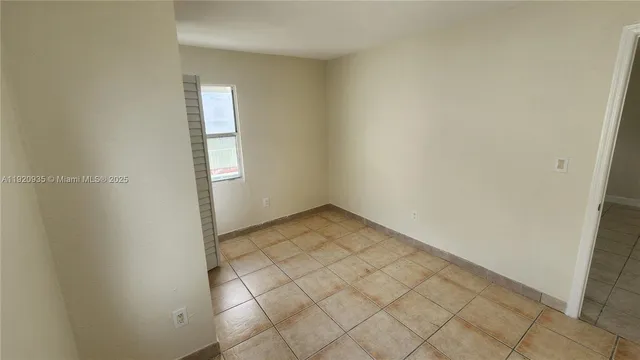 $3,200 | 829 Southwest 3rd Street, Miami, FL 33130