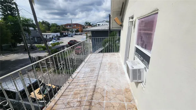 $3,200 | 829 Southwest 3rd Street, Miami, FL 33130