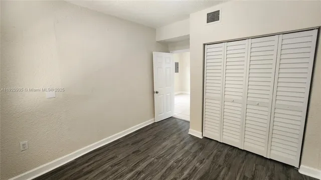 $3,200 | 829 Southwest 3rd Street, Miami, FL 33130