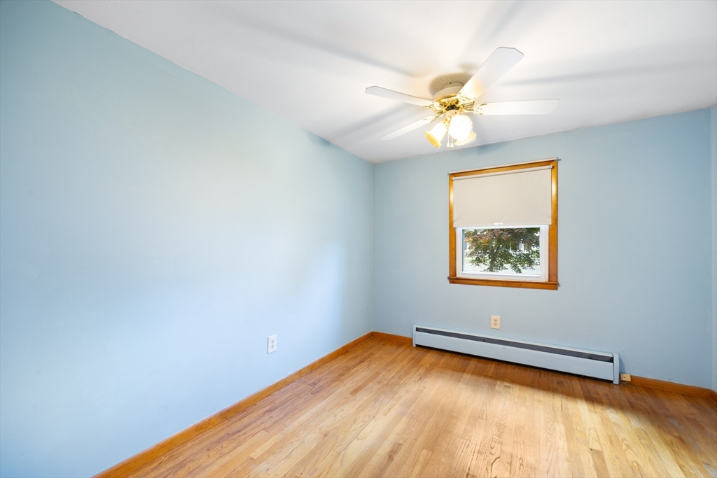 522 Prospect Street Chicopee, MA 01020 - Photo 19 of 24