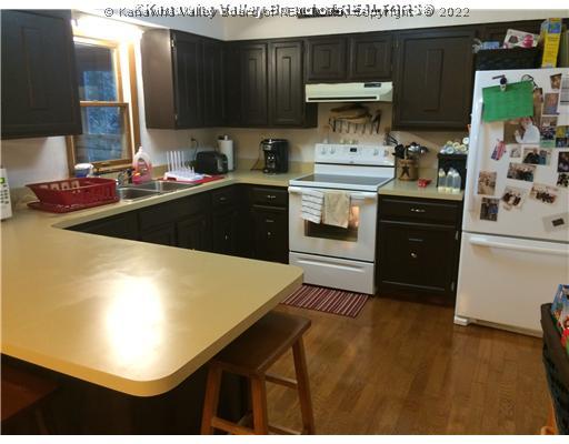 4533 Winfield Road Winfield, WV 25213 - Photo 6 of 16 Kitchen.