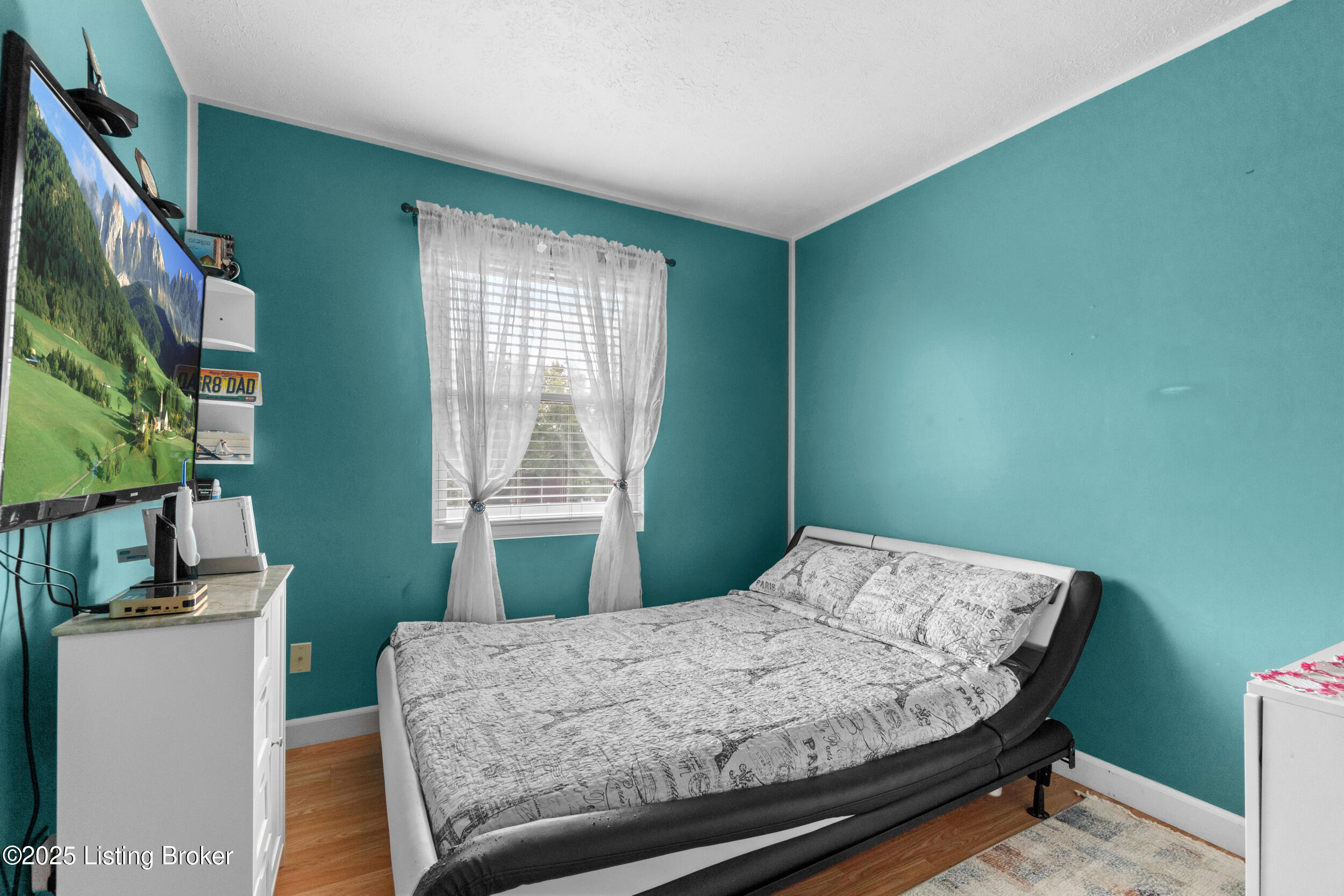 409 Revolutionary Road Louisville, KY 40214 - Photo 12 of 31 dsc07659