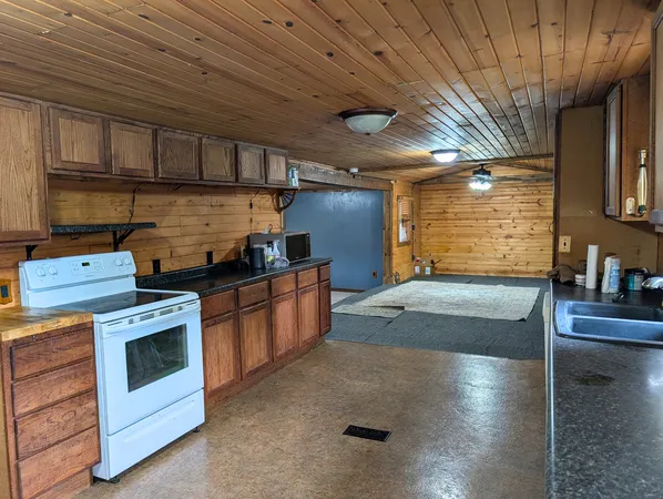 $105,000 | 2434 East 2350th Road, Marseilles, IL 61341