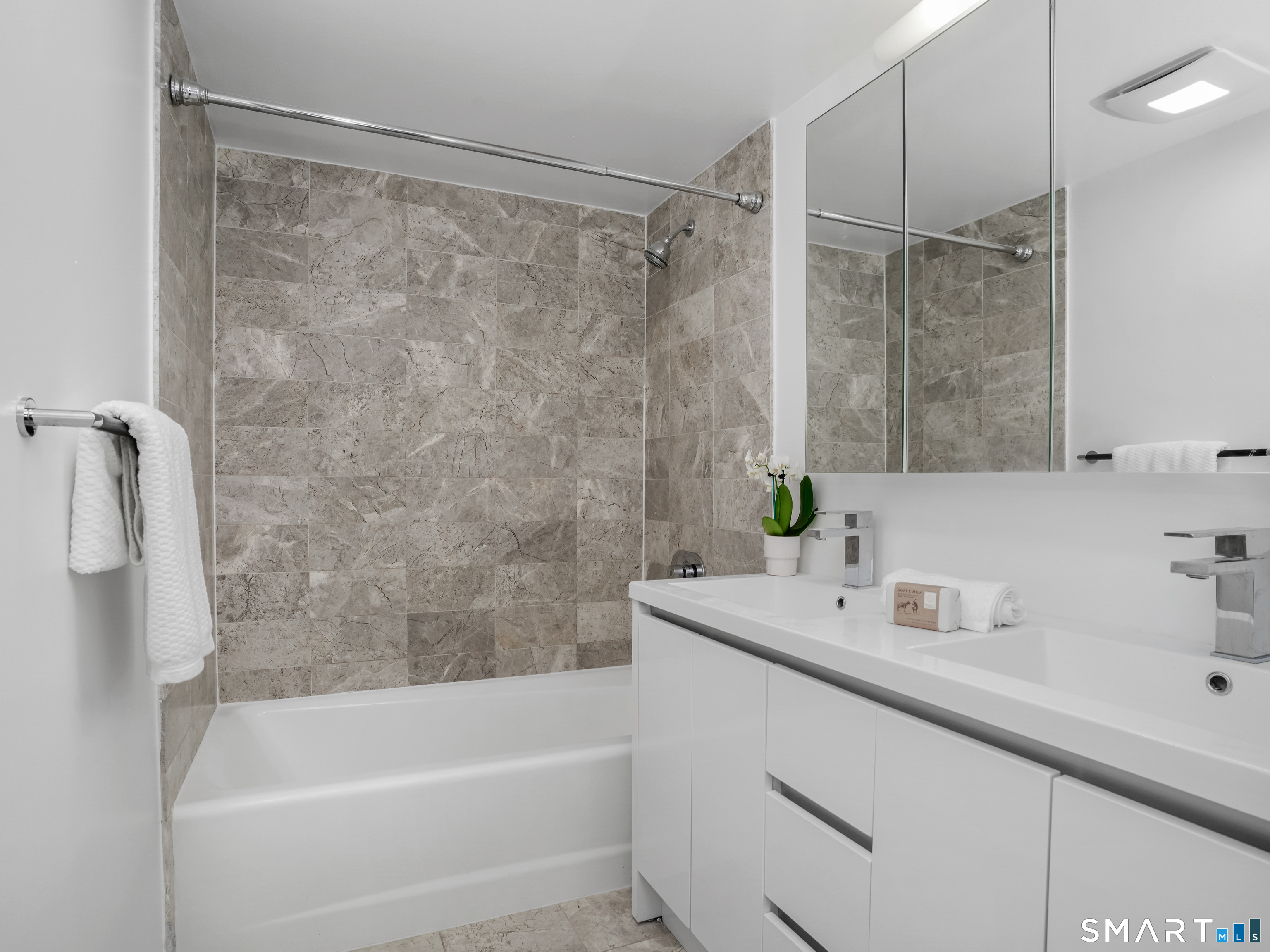 25 Forest Street, Unit 7D Stamford, CT 06901 - Photo 18 of 33