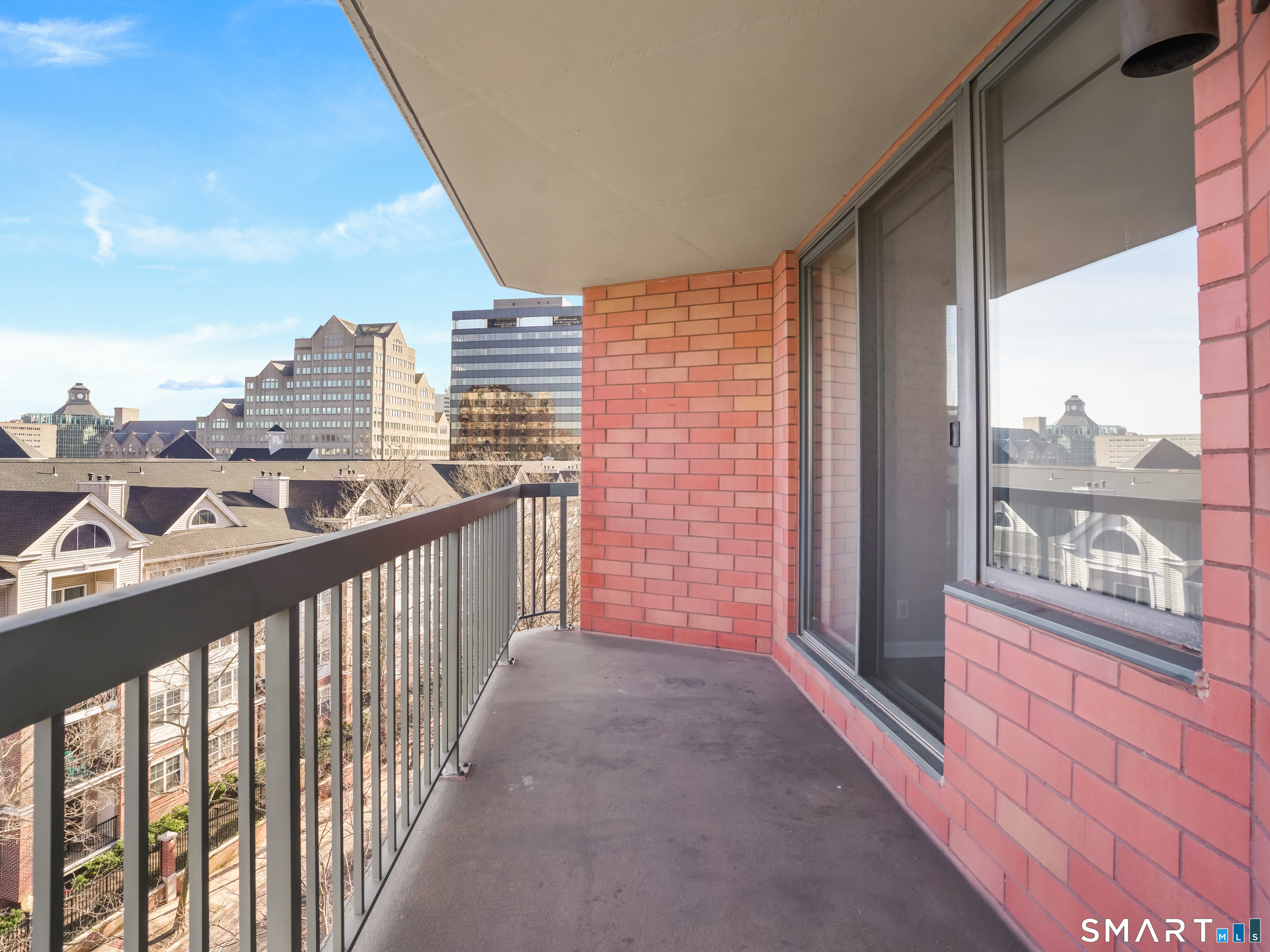 25 Forest Street, Unit 7D Stamford, CT 06901 - Photo 4 of 30