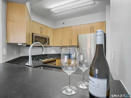 $510,000 | 25 Forest Street, Unit 7D, Stamford, CT 06901