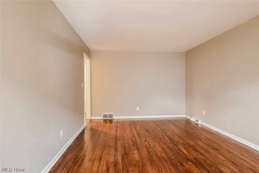 15114 Triskett Road Cleveland, OH 44111 - Photo 3 of 39