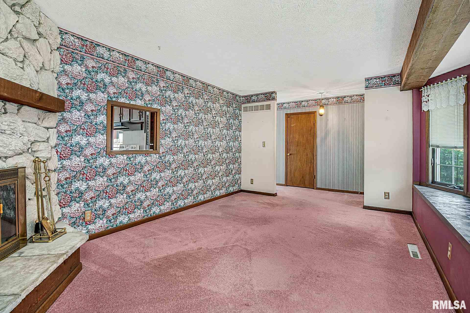 1325 Middle Road Bettendorf, IA 52722 - Photo 5 of 30 Gallery Image 5