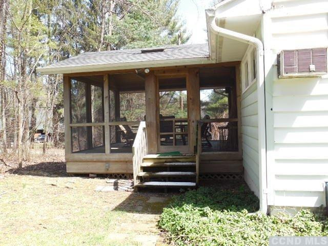 1095 Lakeview Road Copake, NY 12516 - Photo 3 of 10 a view of a pathway of a house with a outdoor space