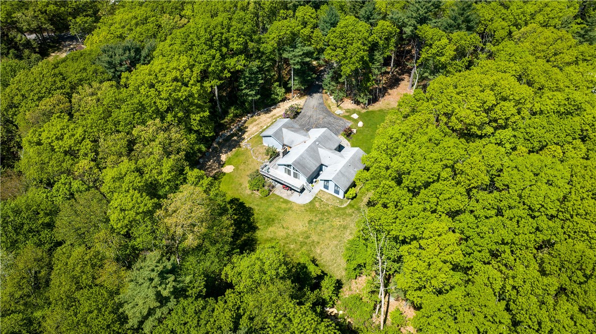 42 Old North Road Coventry, RI 02816 - Photo 3 of 39
