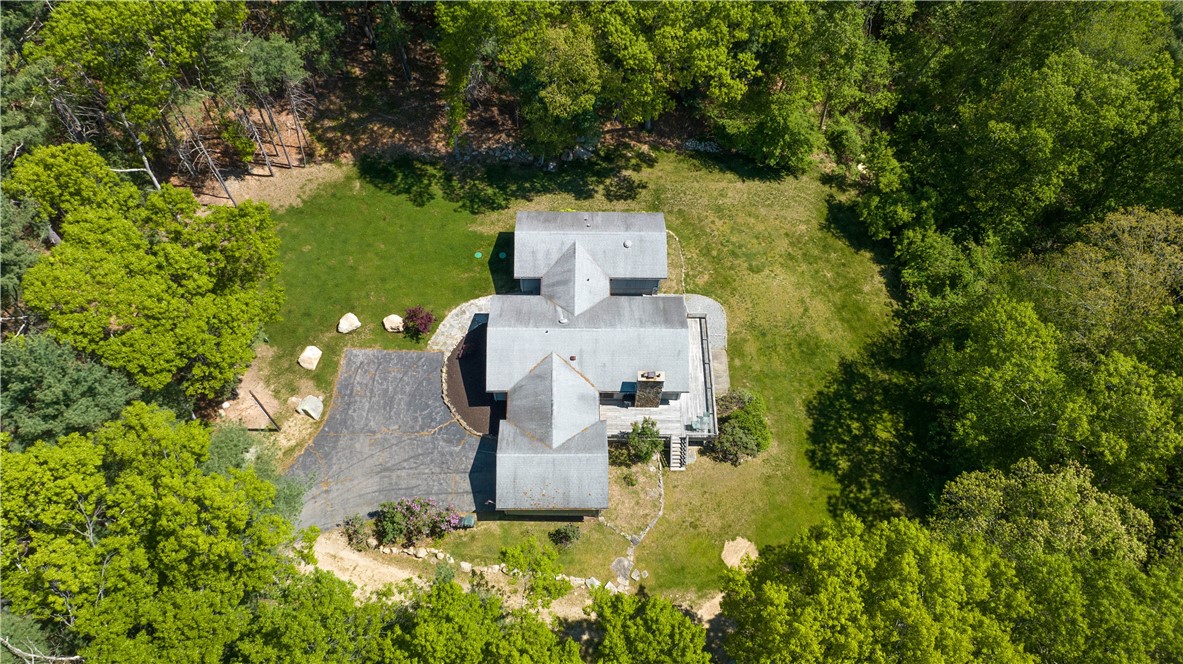 42 Old North Road Coventry, RI 02816 - Photo 4 of 39